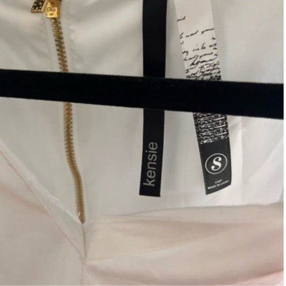 Kensie Dress White Small Shift Lace Trim V Neck Sleeveless Zipper Lined - Picture 6 of 7